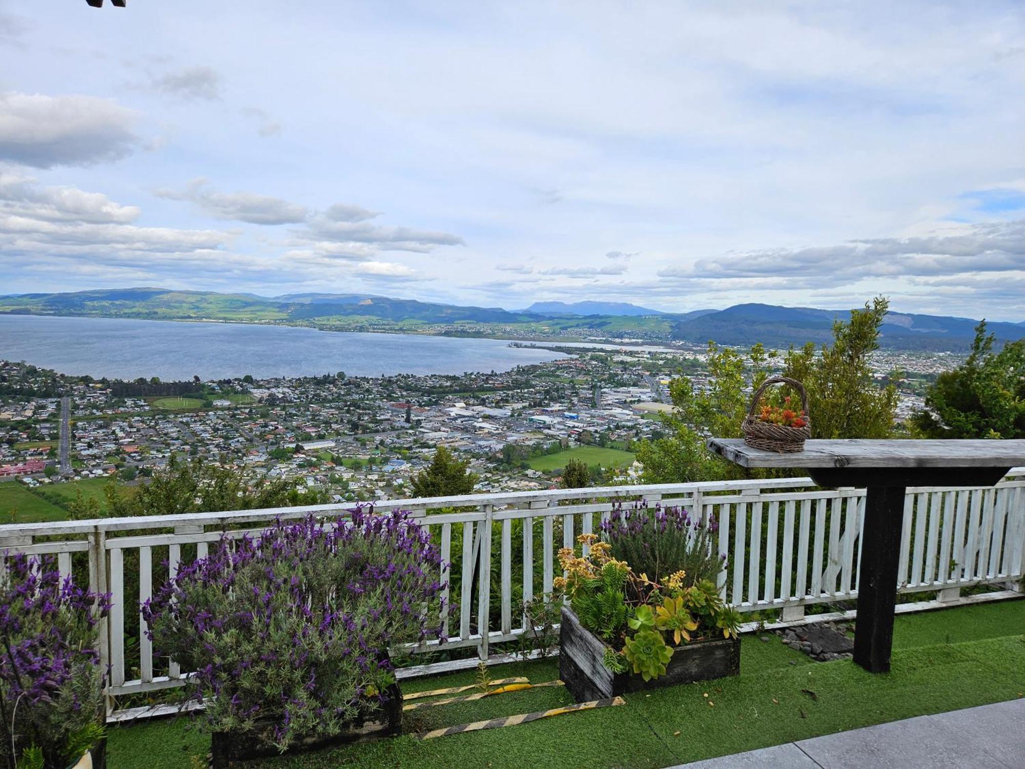 Aorangi Mountain Lodge Rotorua Dış mekan fotoğraf